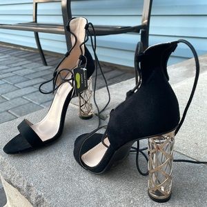 Windsor (Jacobies) heels